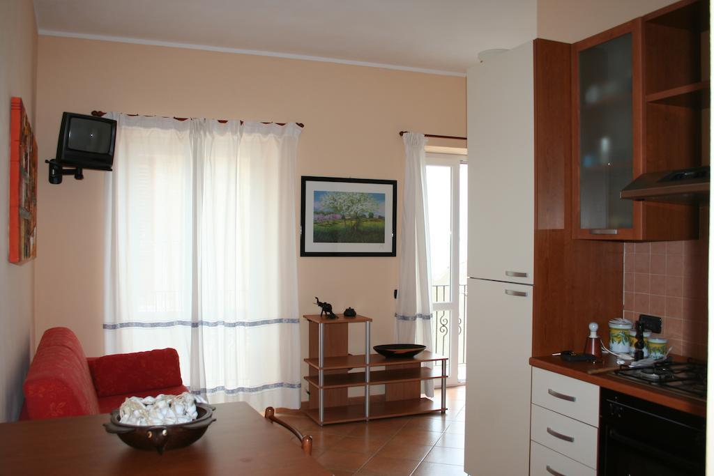 Gaia Holidays Apartments Cefalù Szoba fotó